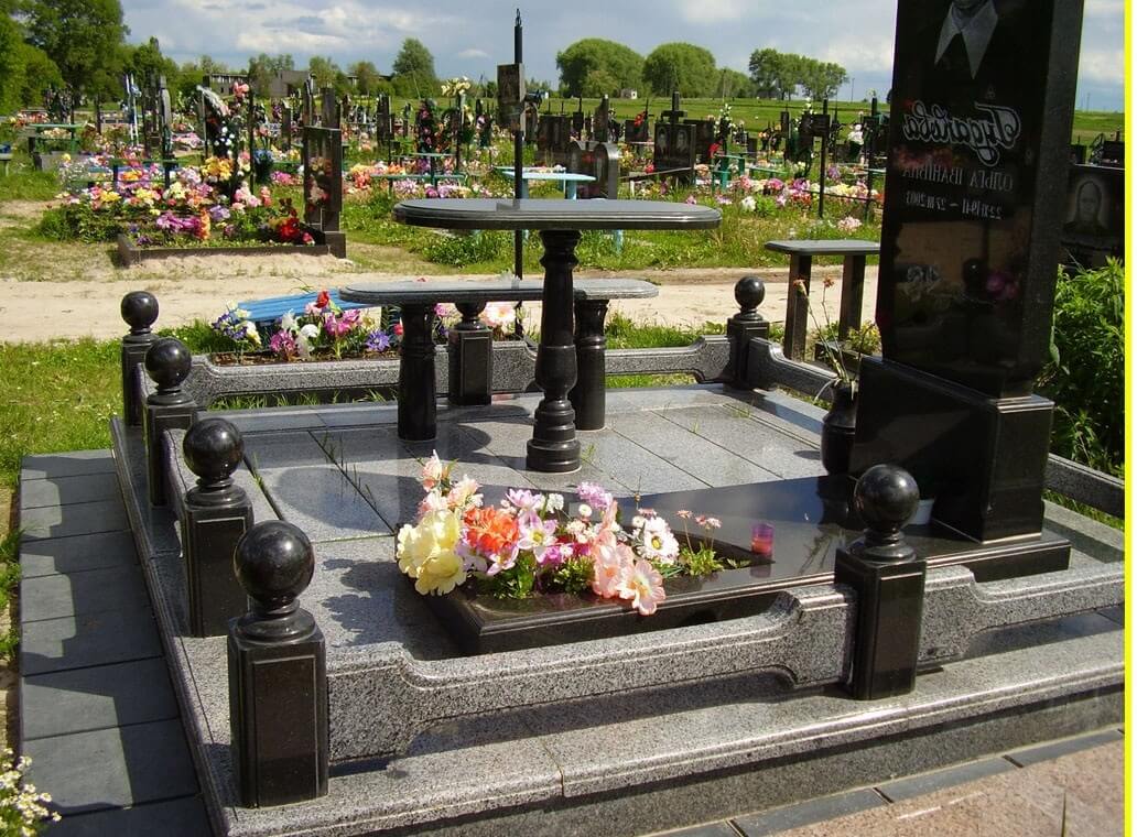 Гранитные ограды для могил – лучшие предложения в Минске
